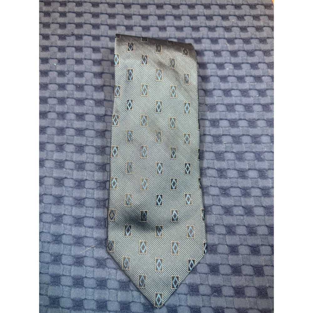 Stafford Tie Blue 100% Silk Neck Made in Italy Geometric Pattern